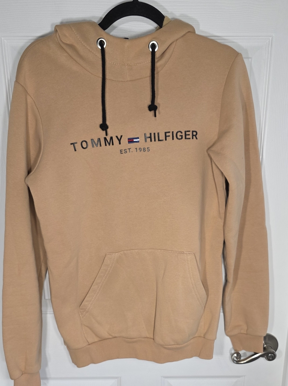 Tommy Hilfiger Men's Beige Tan Logo Pullover Hoodie Men's Size Medium